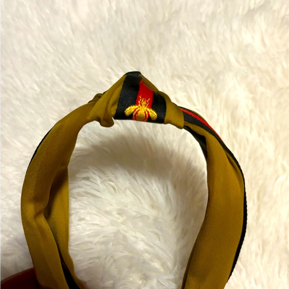 Fashion Headband with Red Stripe and 🐝-NWOT - Picture 6 of 13